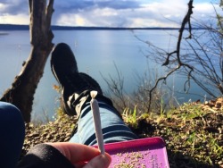 ayysmokahontas:  today’s smoke spot w @horrordive! 🤗