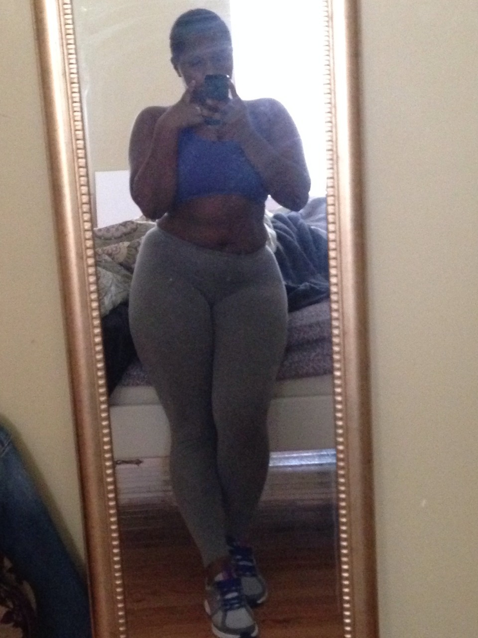 killerkurves:  charlielikeaboy:  Slowly but surely getting back into working out…
