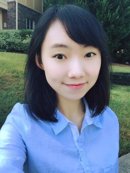 lovelsslut:北京交通大学的easy girl李硕 出国遇到洋屌就忍不住了 和老外玩儿过3p也玩儿过双飞 平时很喜欢装清纯 遇到可不要错过