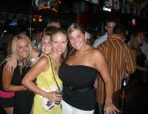 superdumbbimbos:Busty Chelsea AustinCollege Bimbo days