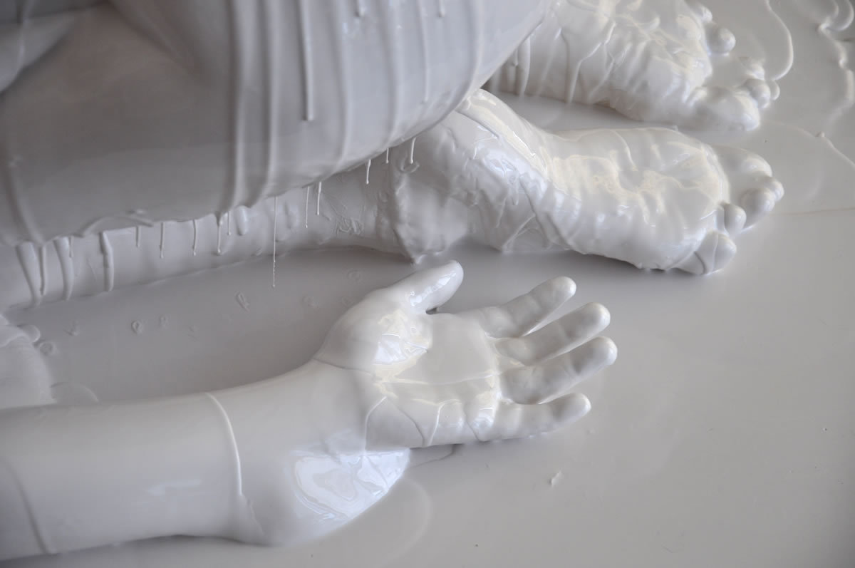 artmonia:  Lucy Glendinning – sculptor and installation artist.  WHAT THE FUCK??