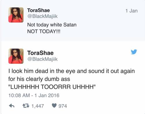 car-crashhearts: talesofthestarshipregeneration: renamok: This woman confronts racism in the funnies