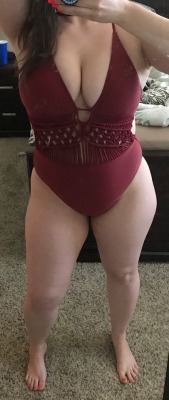 pawgworship2:  It’s swimsuit season!