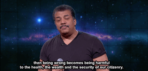 strangeasanjles:  drak-arts: youngharlemnigga:  crunchybastards:  fucking rekt  Made my mans step out of his fucking frame  I literally could not not reblog this.  Neil DeGrasse Tyson is the man.  If I wasn’t in love with Neil before…