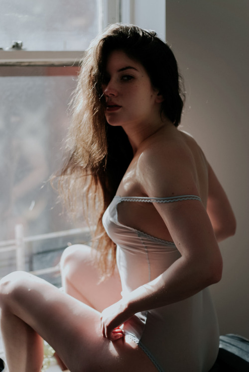 whatyoucantmeasure:  Bella Donna Fernandez by Whitney Smith