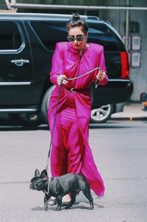 thebornthisway: [PHOTO]  — Lady Gaga leaving her hotel  in New York City | July 27, 2014. 