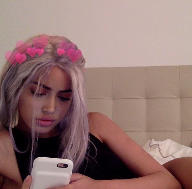 bombshellssonly:  @wolfiecindy 