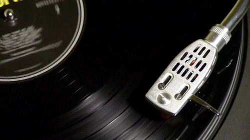 schallplatten:  Round and round she goes 