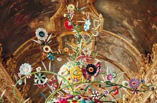 artschoolglasses:Takashi Murakami at Versailles