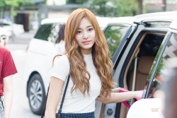 hot-kpics:  Tzuyu 