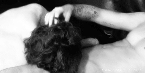 asklouisandhaz:  I won’t ever hurt you baby. 