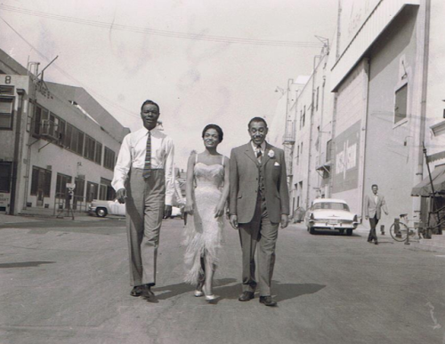 twixnmix:      Eartha Kitt, Nat King Cole, Cab Calloway,   and   Cary Grant   on set of   “St. Louis Blues” (1958)