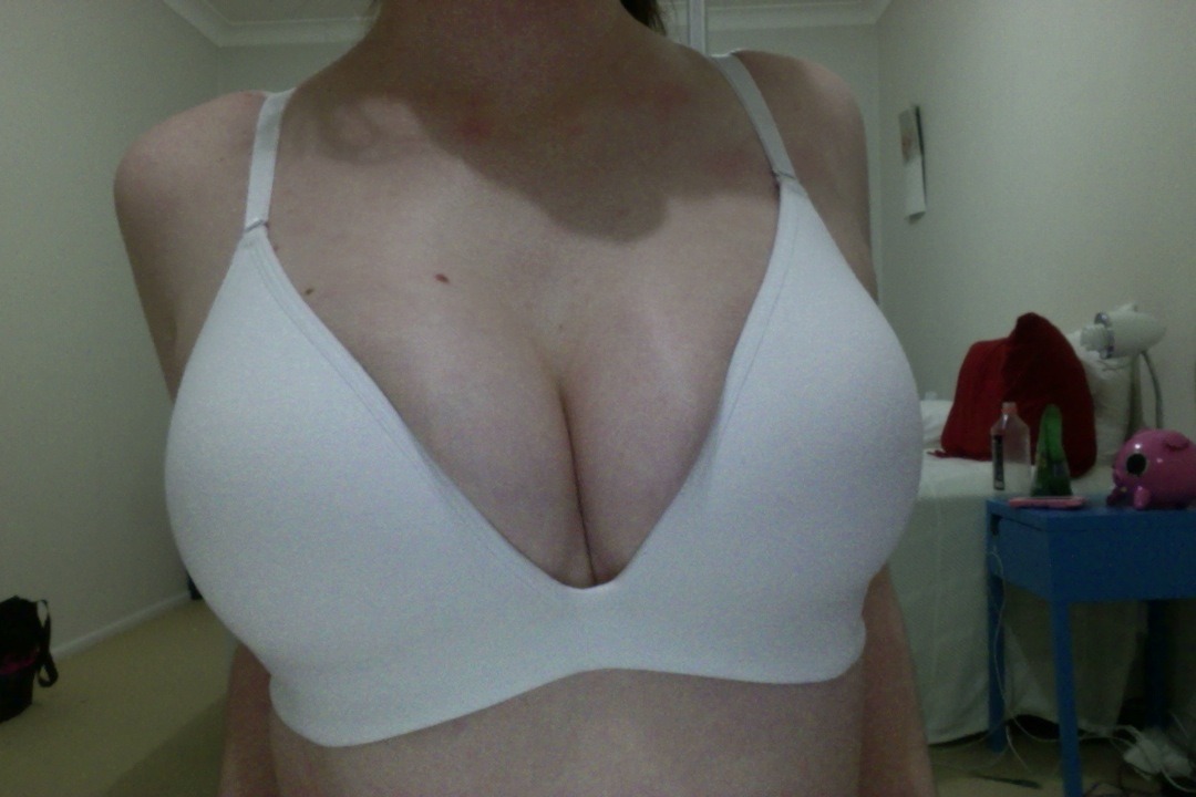 awaioppai:  Bought a bra to wear with t-shirts. My boobs are literally falling out