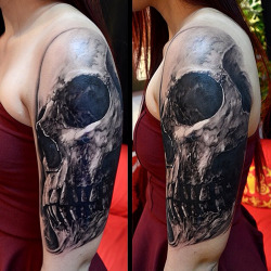 thievinggenius:  Tattoo done by Elvin Yong.