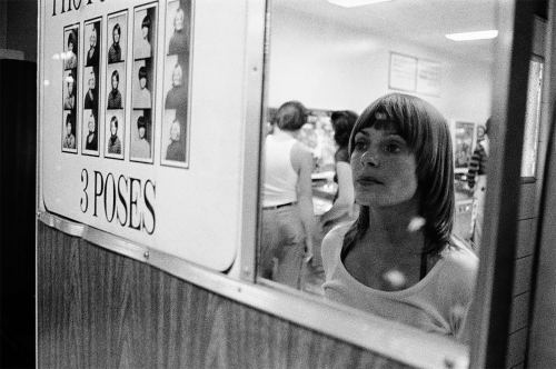 From the series “Skaters And Punkers: Californian Youth From 1970s-80s”. Photo by unknow