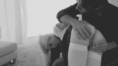 Kitten loves being over daddy’s knee