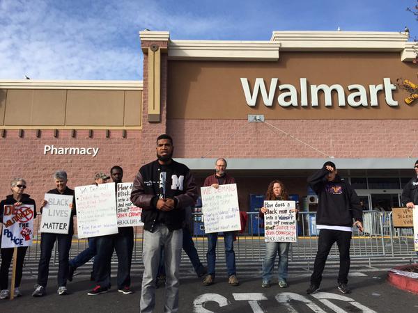 america-wakiewakie:  Oakland Community Demands Justice for John Crawford III at East-Side