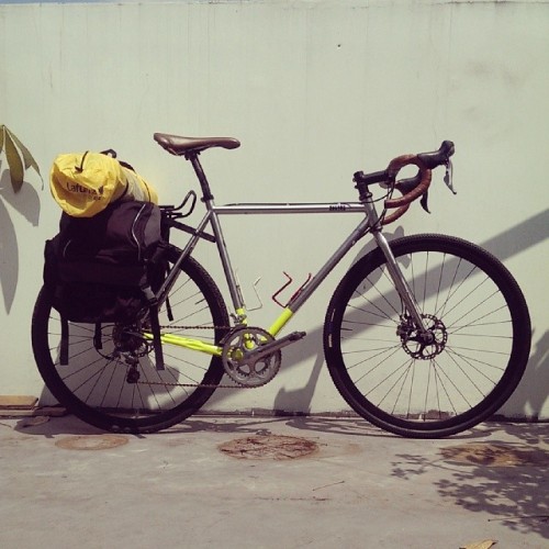 bikesandgirlsandmacsandstuff:  (via Pancalen Cycles: PIAS Scarab, in Adventure Mode!)