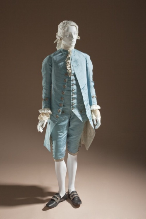 18thcenturyfop:Man’s SuitFrance, circa 1765Costumes; principal attire (entire body)Silk plain 