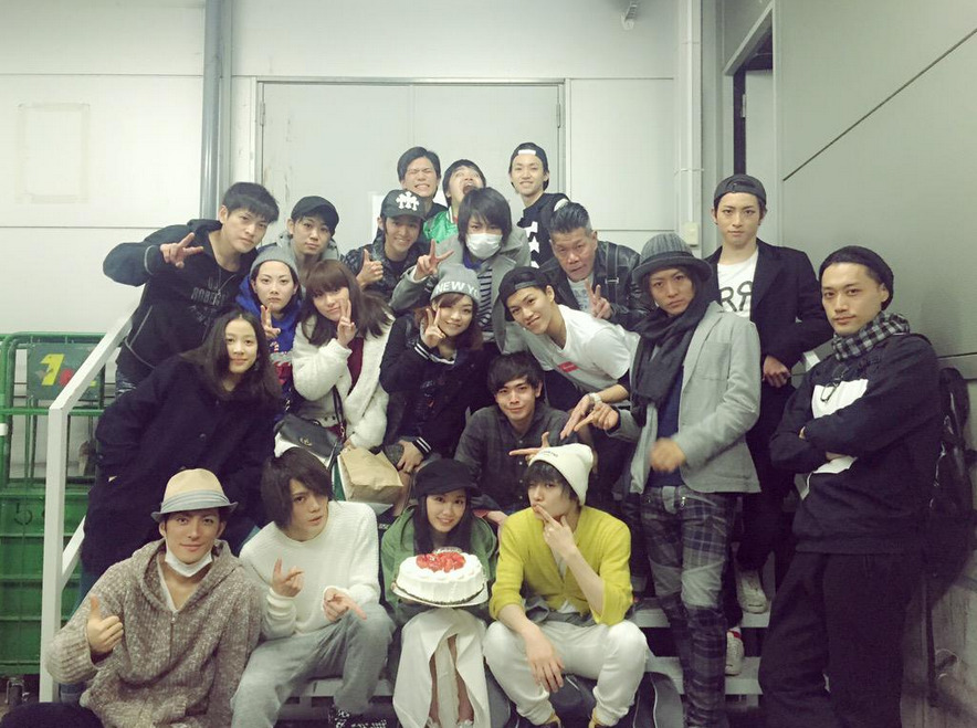 fayeharuno-uchiha:  The cast of Live Spectacle NARUTO celebrates Haruno Sakura’s