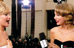 Porn loveraoty:  Taylor Swift and Jennifer Lawrence photos