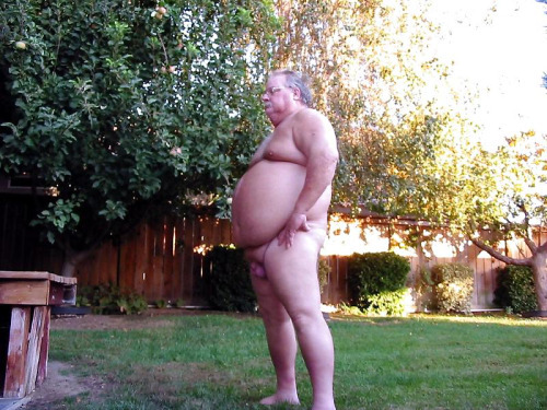 arthurmexdf:  brimleysbears:  …so,handsome  Estoy enamorado de este señor ahora sí que me enamore!!!