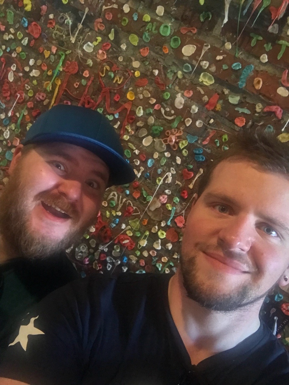 chris-says-no:  The Juneau boy @derderpderp moved down to Washington (finally!) and