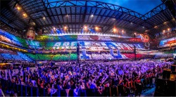 onedhqcentral-blog:   Fan Action for the Where We Are Tour in Milan - x 
