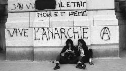 hard-boiled-lizzy: Patti Smith and Lizzy Mercier Descloux by Michel Esteban, Paris, 1976