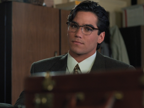 S1E03: Strange Visitor (post 1 of 2)Lois & Clark: The New Adventures of Superman in High Definit