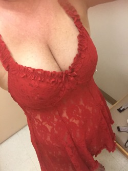 milftexter:  Which should I wear for my boys