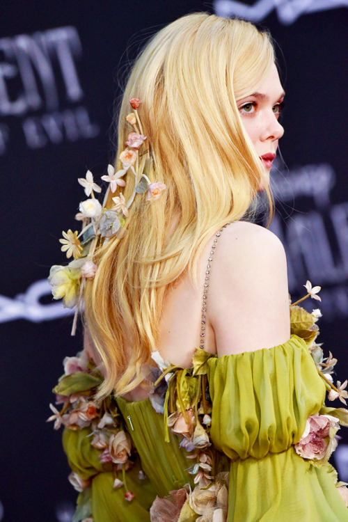 zacharylevis: ELLE FANNING‘Maleficent: Mistress of Evil’ World Première, Los Ange