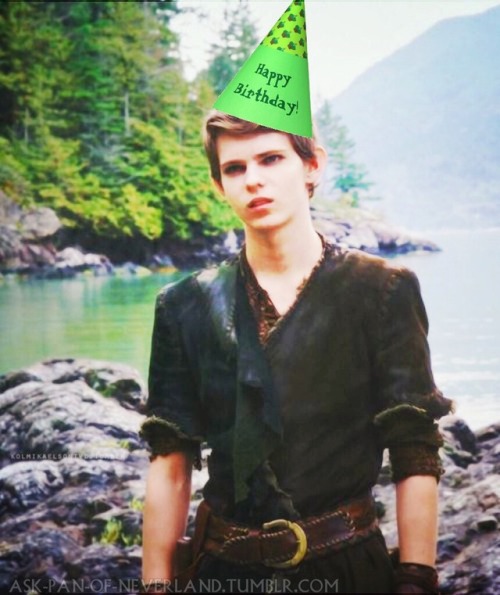 ask-pan-of-neverland: “Was the hat seriously necessary? I mean c’mon. Whats the point in