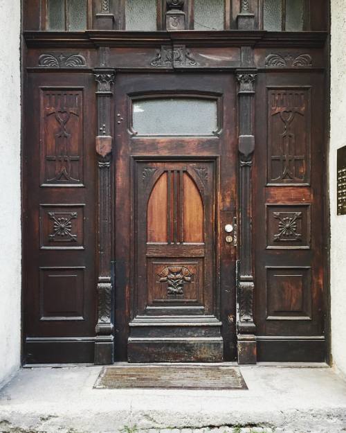 munichcitystyle: J'a door #vsco #muenchen #cityblog #door