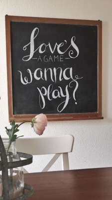 dressedlikeagaydream:  i found this old chalkboard and i’m obsessed with it!  best thing ever! taylorswift