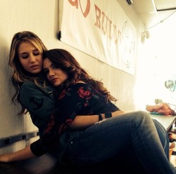 panicstrawberrypanic:  Rita Volk + Katie Stevens 