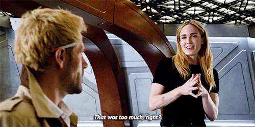 canarygifs:Captain Lance’s First Snazzy Send-Off of Season 4Cute