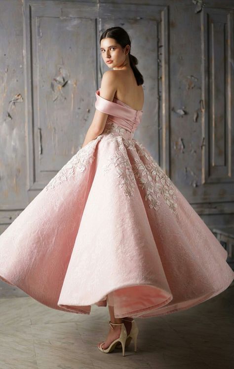 herhappysissywife:  the-fashion-dish: Mark Bumgarner  Couture 2017 The prettiest