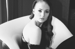 occtavias:  Damn Gurl Sophie Turner 