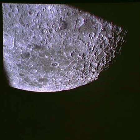 humanoidhistory:The Moon on December 17, 1972, seen from the Apollo 17 command module on the trans-E