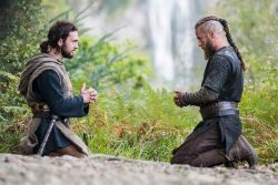chainfour:  jaydenthorne:  Ragnar’s only dialogue in this episode is reciting the Lord’s Prayer with Athelstan. Yet, the force of his presence overwhelms the entire episode. Virtually no dialogue and Travis Fimmel manages to pull off one of television’s