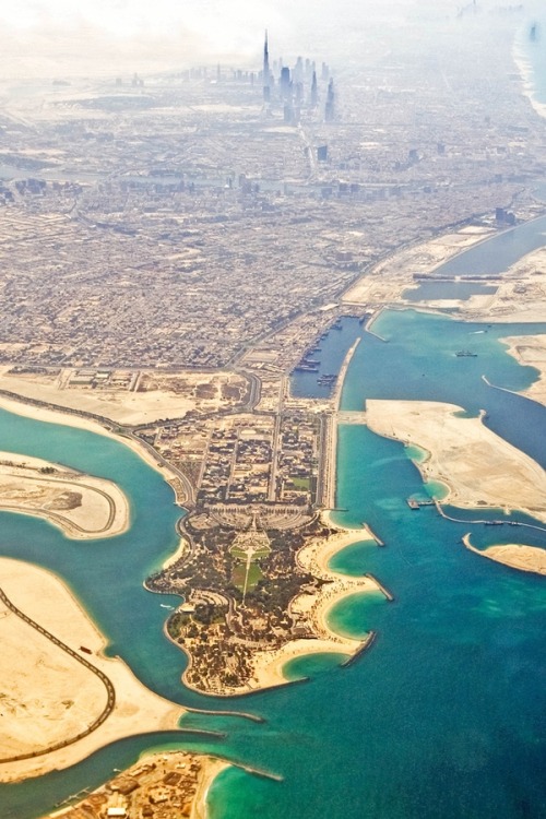 visualechoess - Dubai - (via)