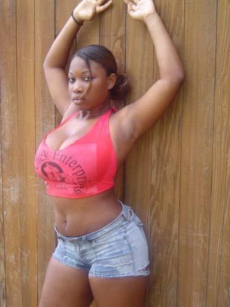 thickbootytoodamnbig:  Live Girls - Free Webcams | FREE CREDITS Available! www.LiveHDPrivateShows.com