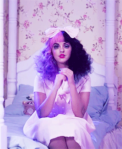 melaniemartinezupdated:  I see things that nobody else sees 
