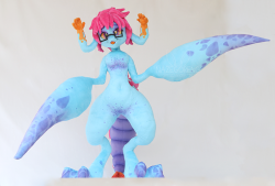 slugboxcreatureart:  nazegoreng: Check my Cteno plush I just finished. Every share helps &lt;3  DA: http://fav.me/daqg2cg   Patreon: http://www.patreon.com/Nazegoreng @slugboxcreatureart  LOOK AT THISSSSS