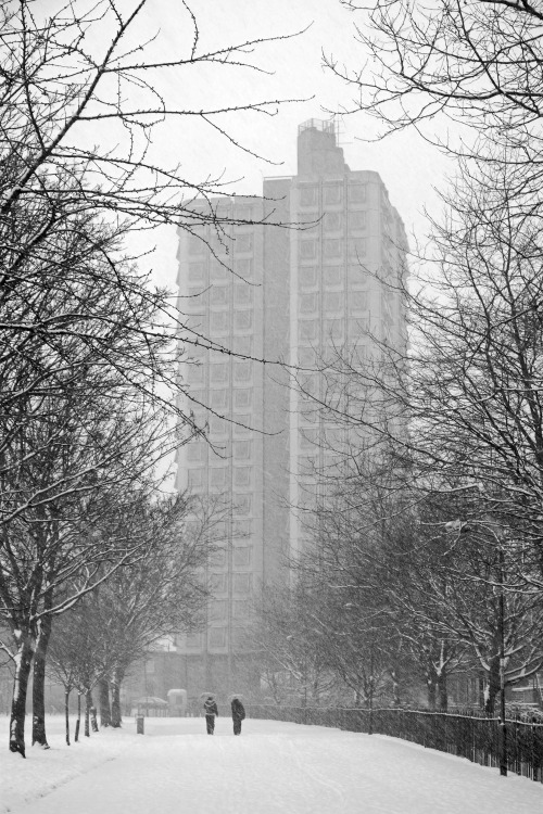 scavengedluxury: Attenborough Tower. Leicester, Jan 2013. View this on the map