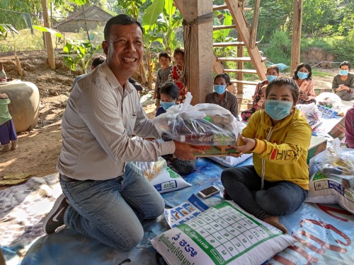 Food Aid Delivery - Kampong Chhnang (2nd trip)