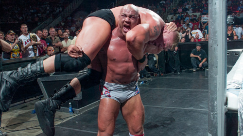 fishbulbsuplex:  Kurt Angle vs. Brock Lesnar