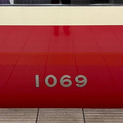 #素数 #primenumber #primenumbers #京浜急行 #もじ鉄 #1069 — view on Instagram ift.tt/8qsVBD2