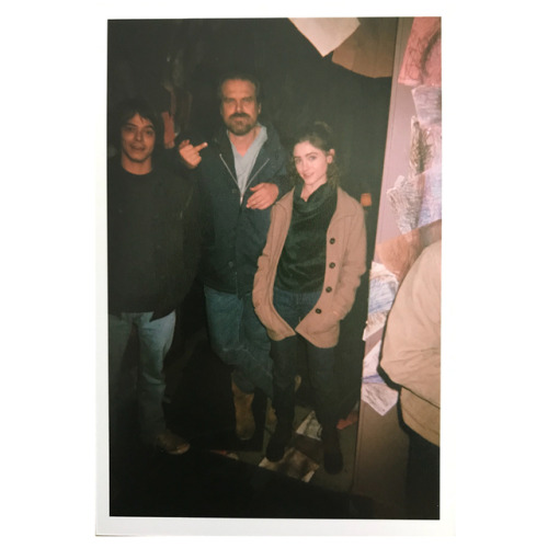 charlieheatons: JOE KEERY AROUND THE STRANGER THINGS SET